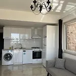 Ay Isigi アパート *