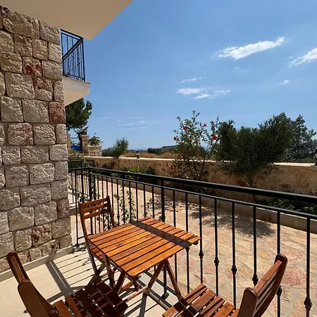 Apartament Ay Isigi *