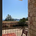 Ay Isigi Kaş